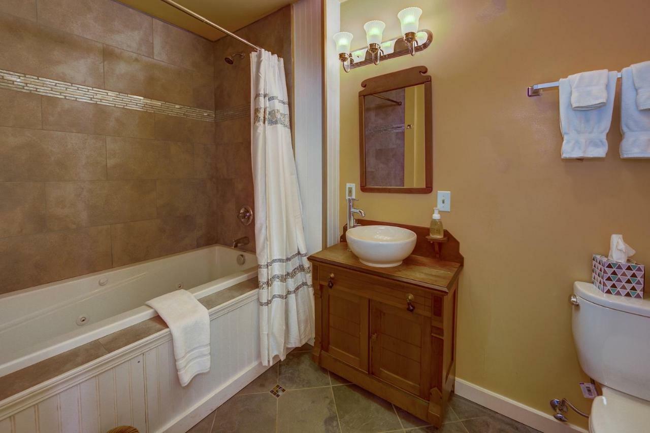 Carlisle Garden Suites Ashland Exterior foto